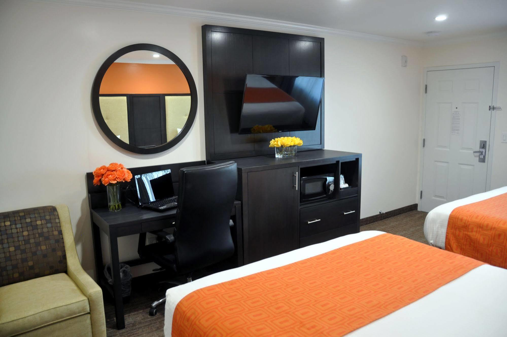 Days Inn San Jose Airport Bagian luar foto